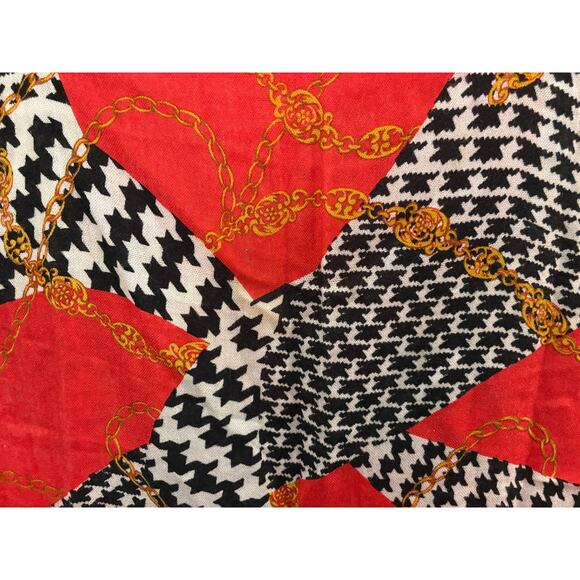 Red Silky Feel Scarf Multi Pattern Houndstooth Chain Links 100% Nylon Oblong - Picture 6 of 7